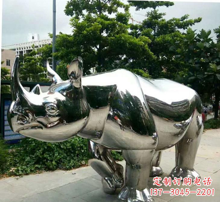 不锈钢犀牛雕塑