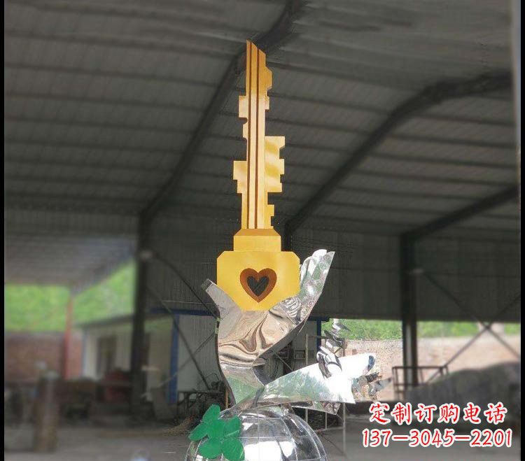不锈钢/校园/钥匙-不锈钢校园手托钥匙雕塑 不锈钢/校园/钥匙-不锈钢校园手托钥匙雕塑