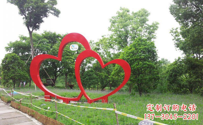 不锈钢心形公园雕塑 (2)