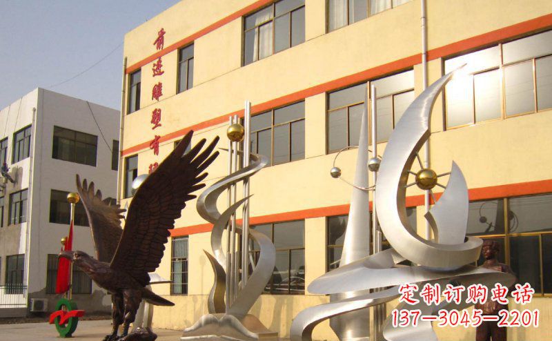 不锈钢雄鹰雕塑 (2)