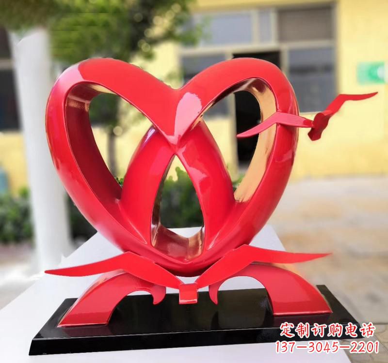 不锈钢艺术爱心雕塑