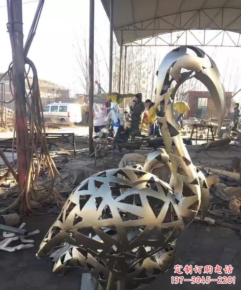 天鹅雕塑 - 不锈钢/园林/镂空/天鹅 天鹅雕塑 - 不锈钢/园林/镂空/天鹅
