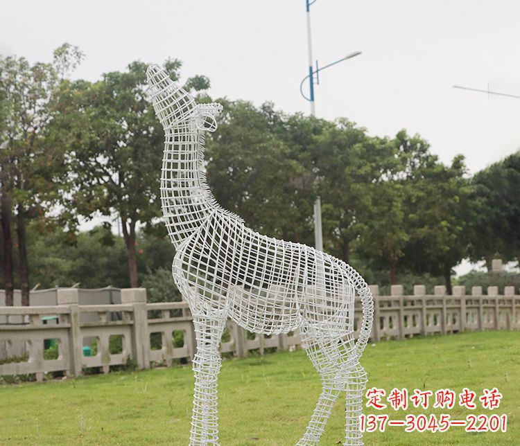 不锈钢园林镂空长颈鹿雕塑