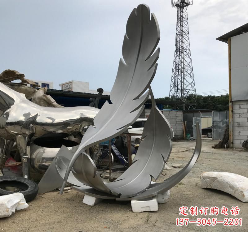 不锈钢园林羽毛雕塑