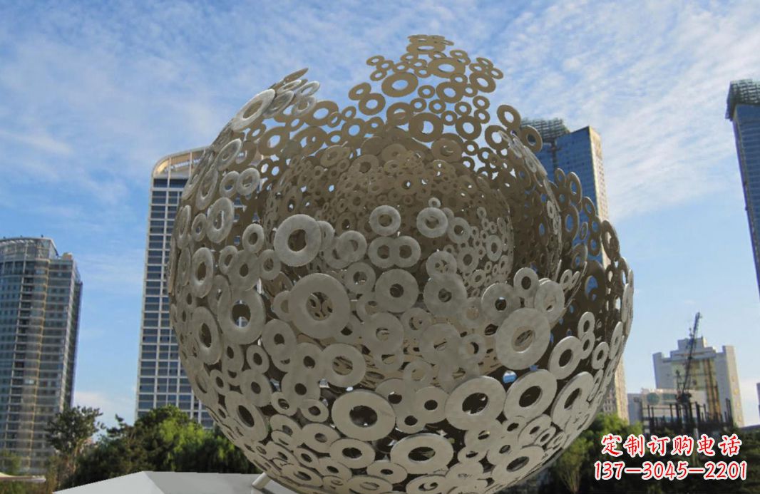 不锈钢圆圈镂空球景观雕塑