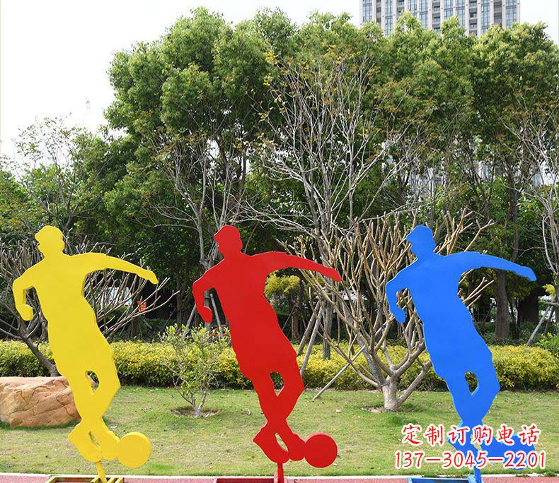 不锈钢运动踢足球人物雕塑