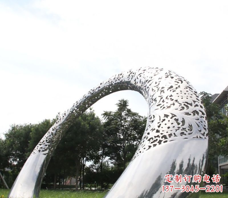 不锈钢造型门雕塑