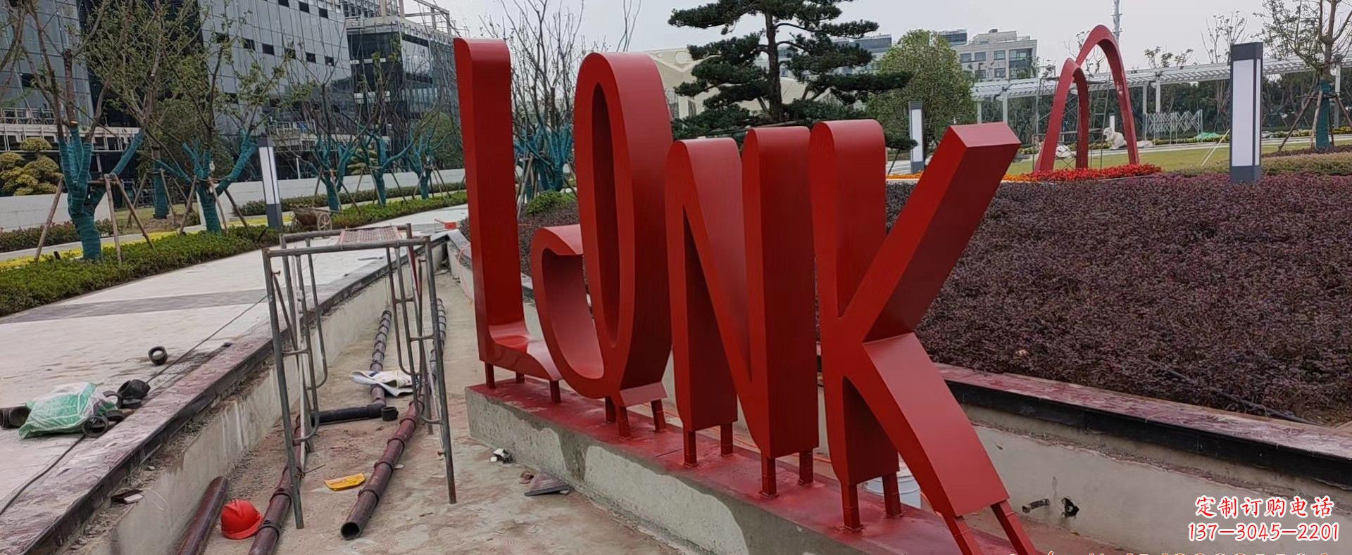 不锈钢字母景观雕塑222