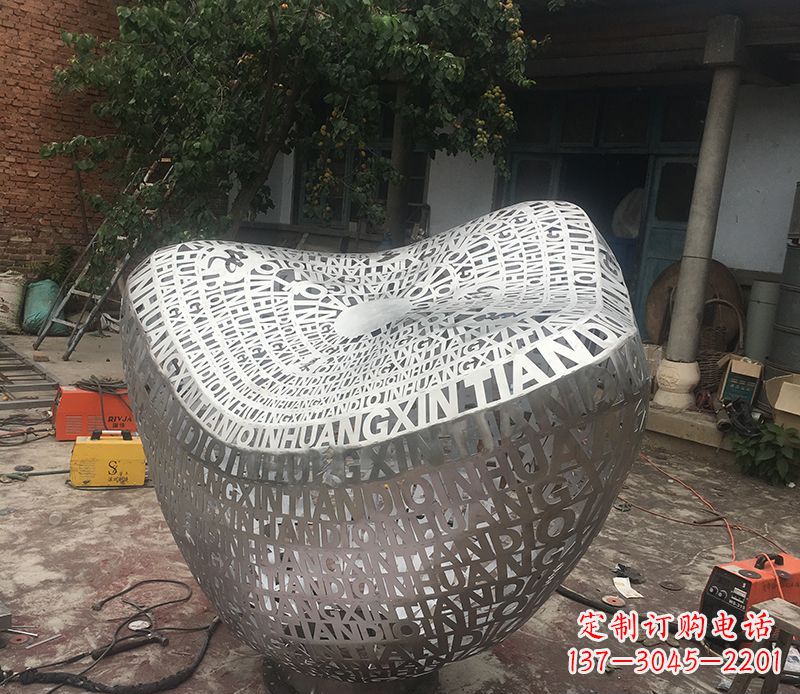 元宝雕塑 - 不锈钢/字母/元宝/景观 元宝雕塑 - 不锈钢/字母/元宝/景观