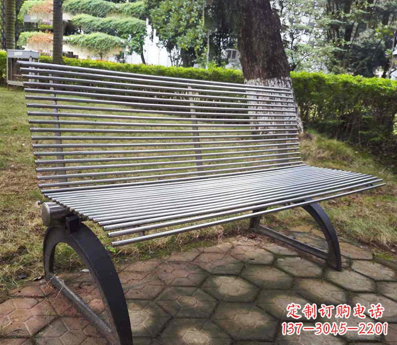不锈钢座椅雕塑