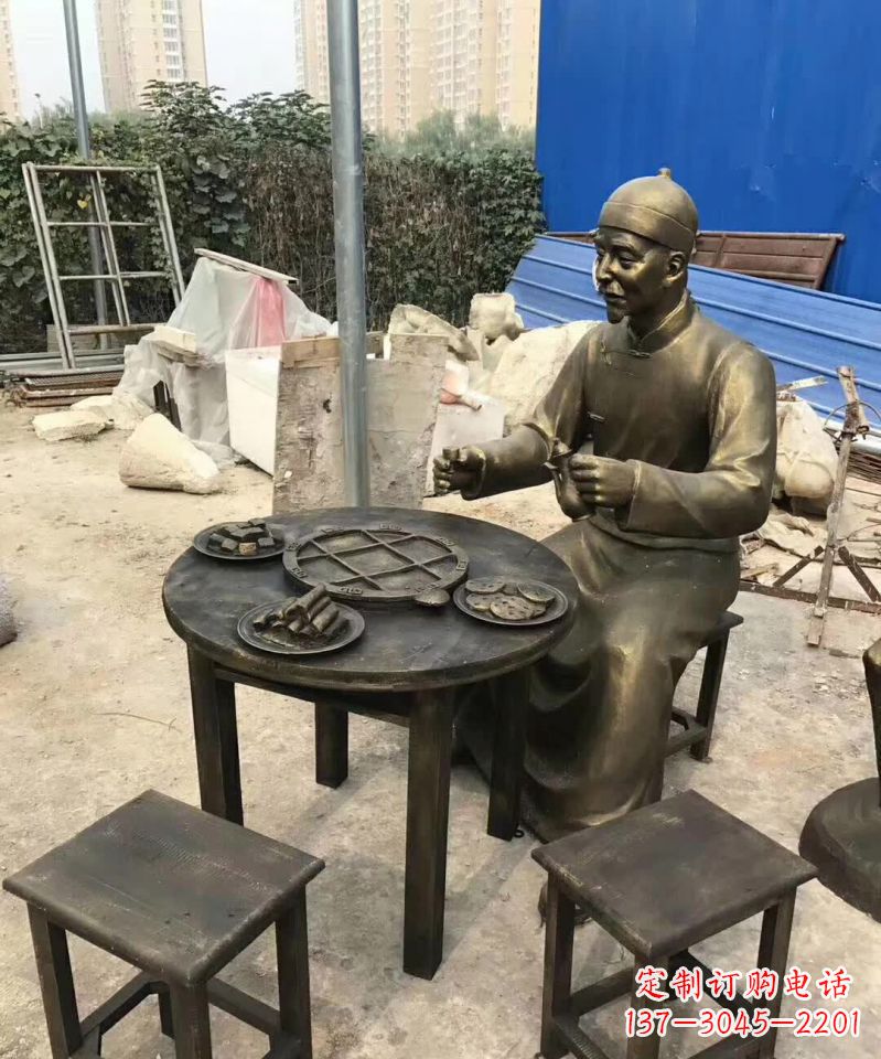 步行街吃饭人物铜雕