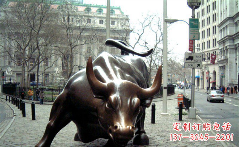 步行街华尔街牛景观铜雕 (2)