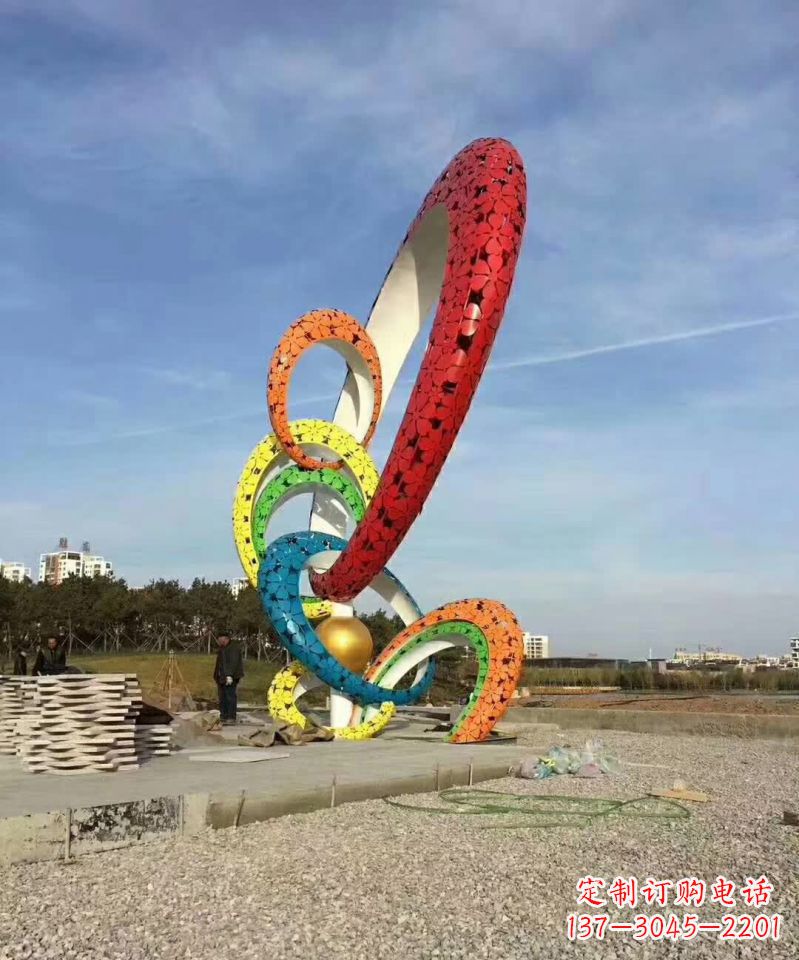 彩色不锈钢抽象圆环雕塑1