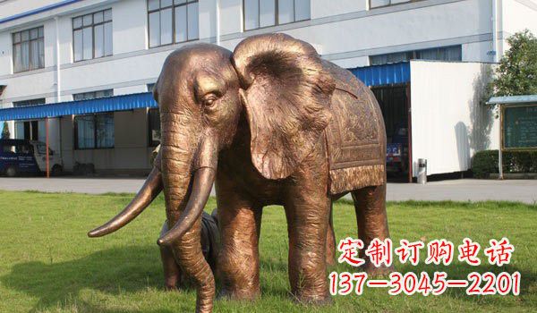 草地大象铜雕