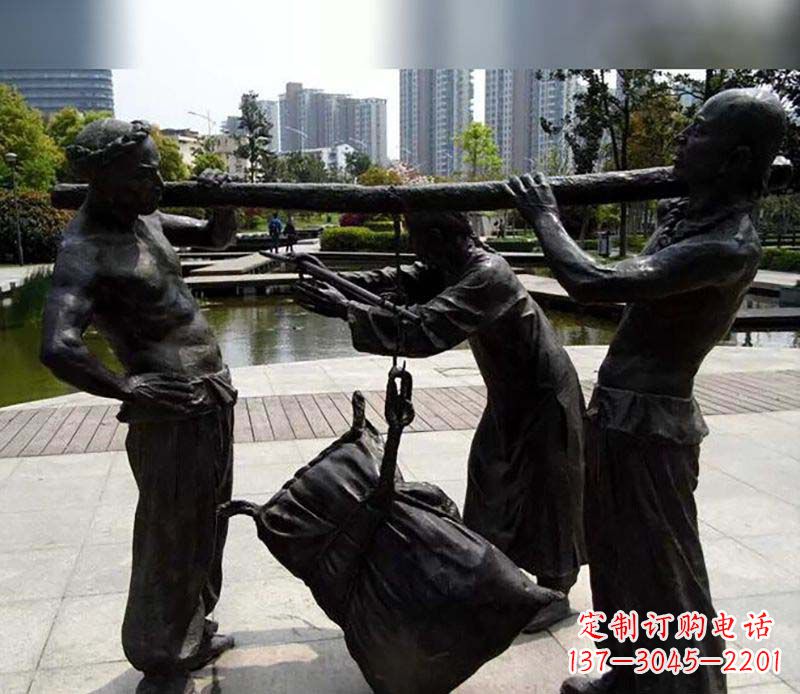 称东西广场人物铜雕