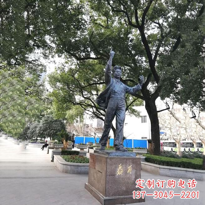 聂耳传奇一座铜雕的赞歌 聂耳传奇一座铜雕的赞歌