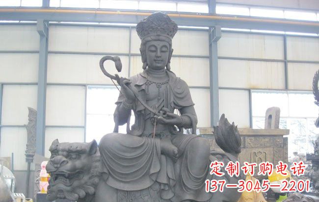 乘狮子的文殊菩萨石雕