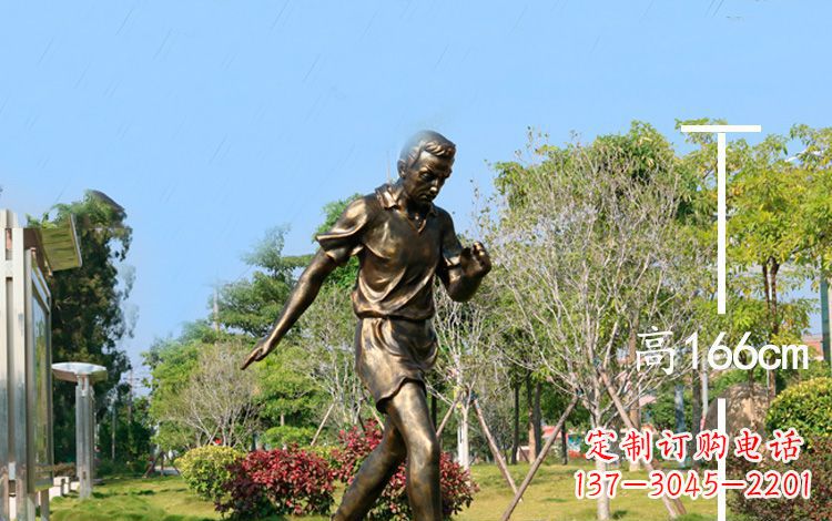 抽象仿铜人物摆件