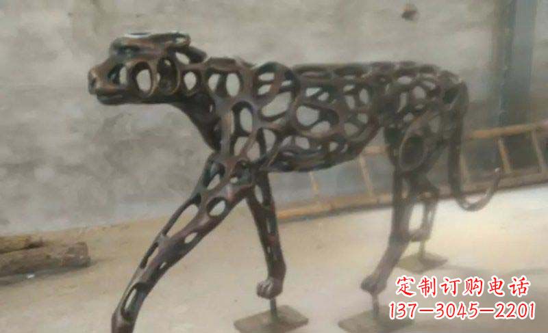 抽象金钱豹公园动物铜雕 (2)