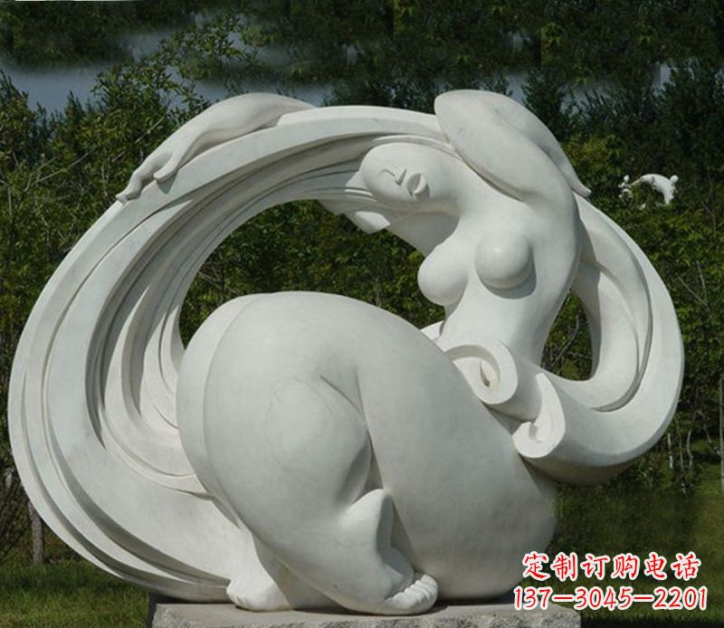 抽象美女石雕