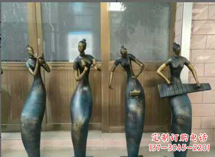 抽象女孩演奏乐器铜雕