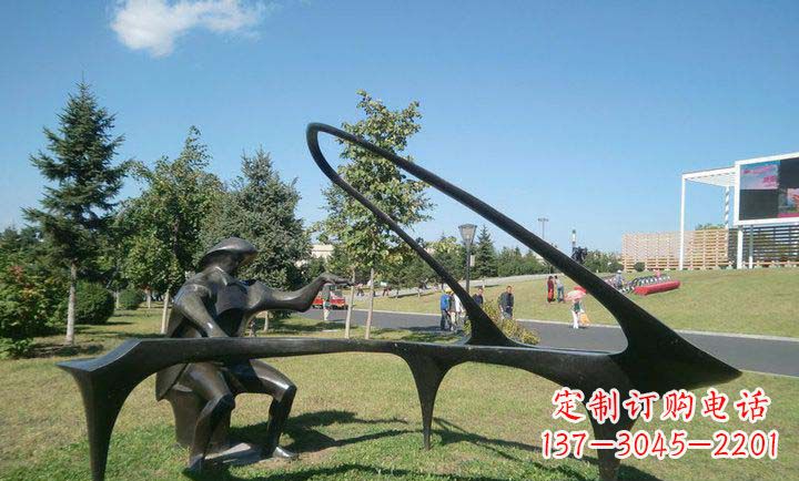 抽象人物弹钢琴铜雕