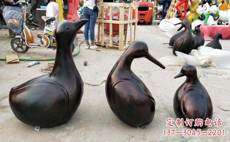 抽象鸭子铜雕