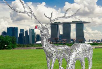 不锈钢镂空动物鹿雕塑