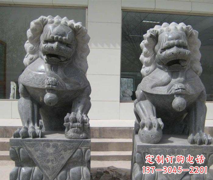 大理石雕刻的狮子雕塑 大理石雕刻的狮子雕塑
