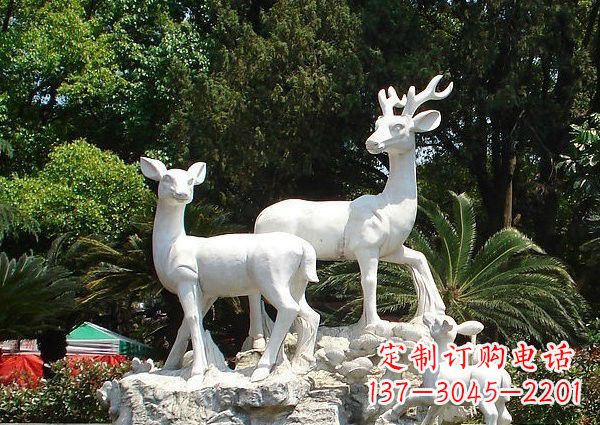大理石公园动物小鹿石雕