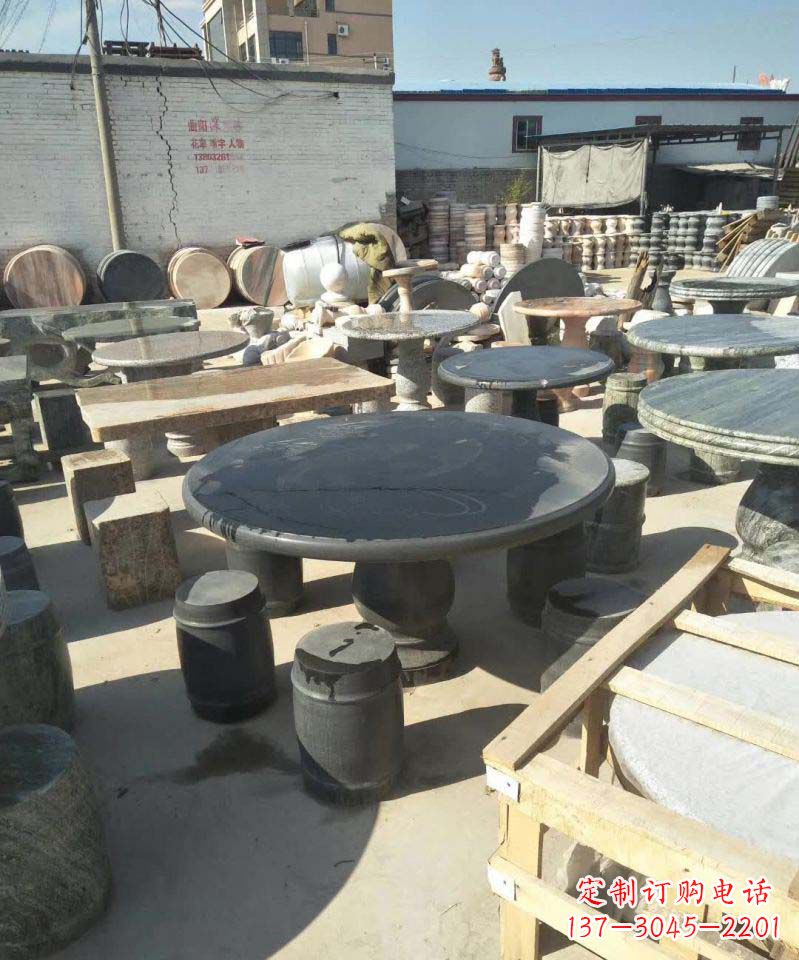大理石桌凳雕塑