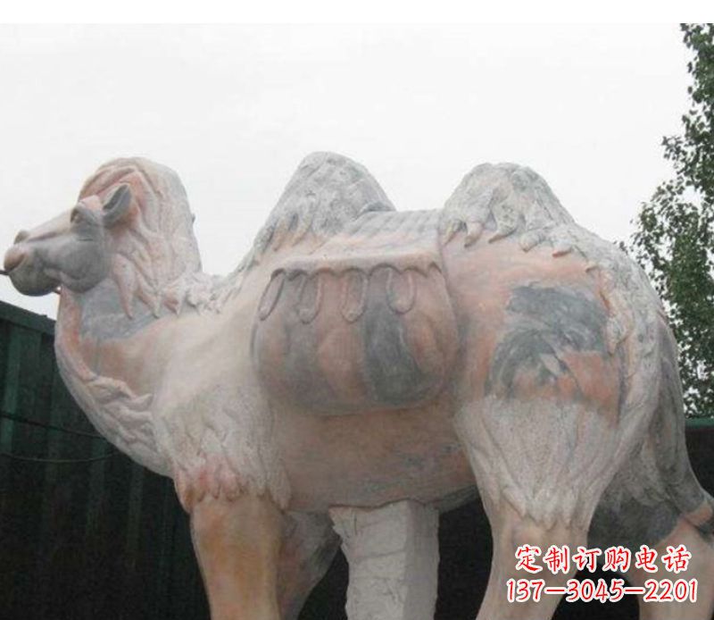 大骆驼石雕