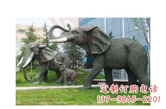 大象一家三口铜雕