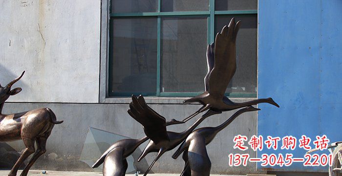 大雁飞翔铸铜动物铜雕