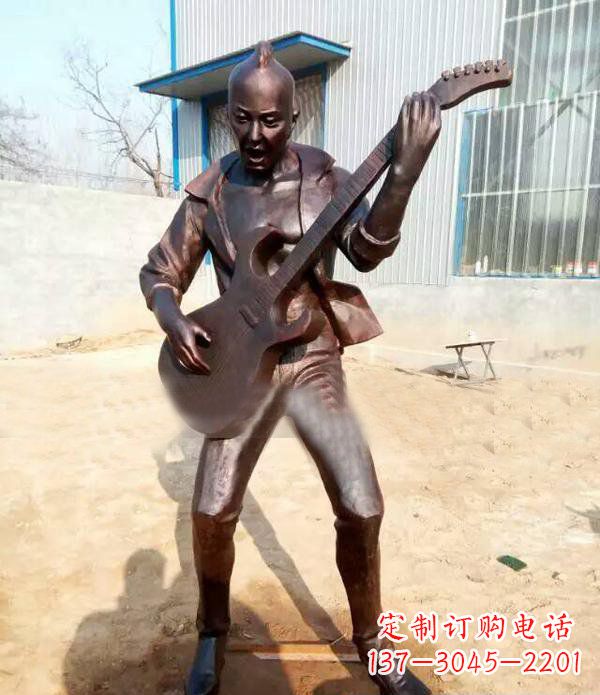 弹吉他公园人物铜雕