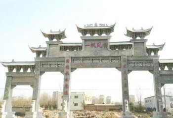 别具一格的大型五门石雕牌楼