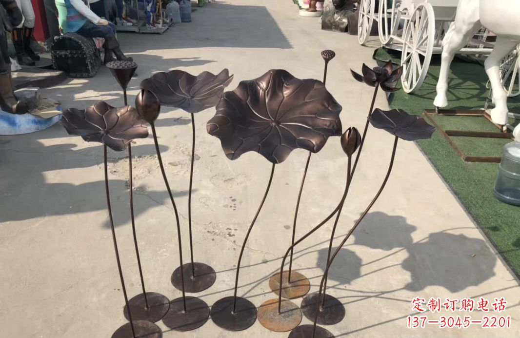锻铜园林荷花铜雕塑