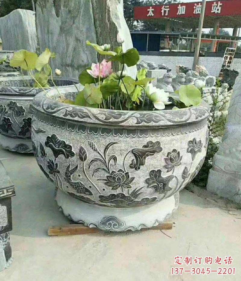 仿古石雕荷花水缸——精美的艺术品 仿古石雕荷花水缸——精美的艺术品