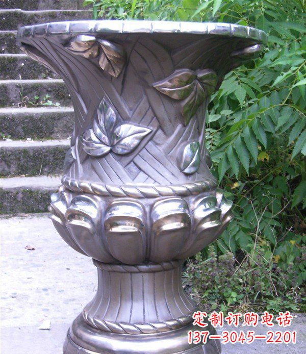 仿铜花盆玻璃钢景观雕塑
