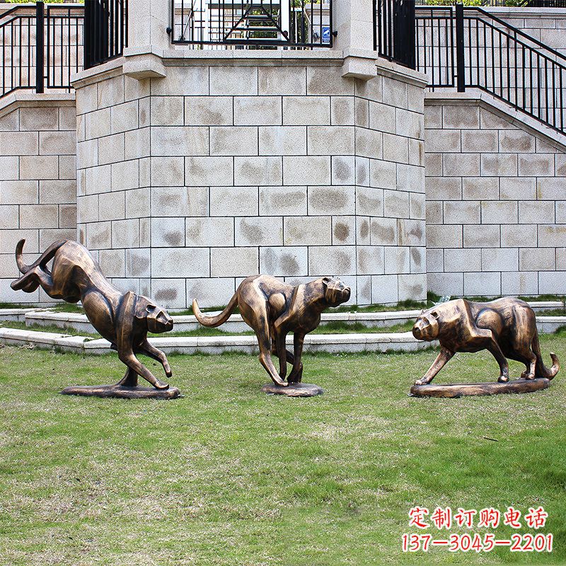 仿铜金钱豹抽象玻璃钢雕塑-公园园林草坪动物摆件