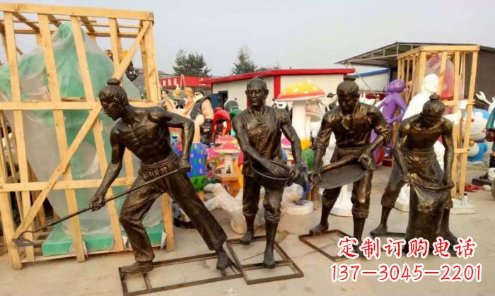 干农活的人物铜雕_2