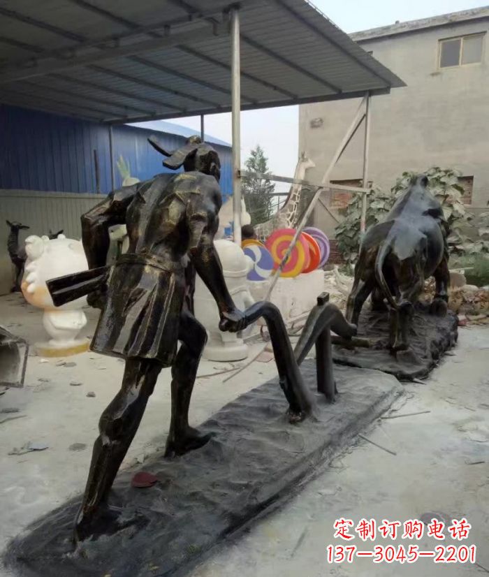 耕犁人物铜雕 (2)