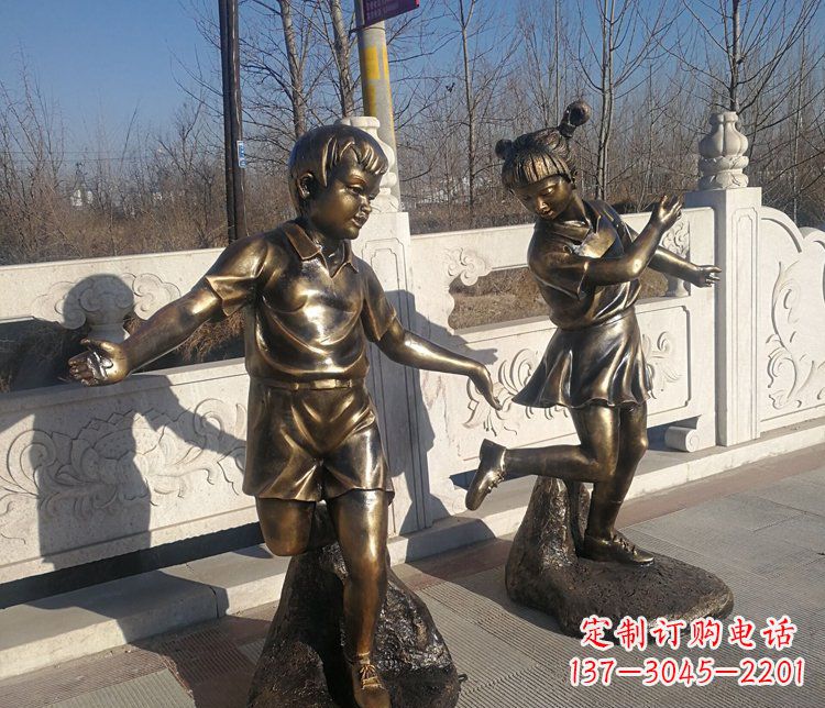 公园摆件编花篮玻璃钢仿铜人物雕塑