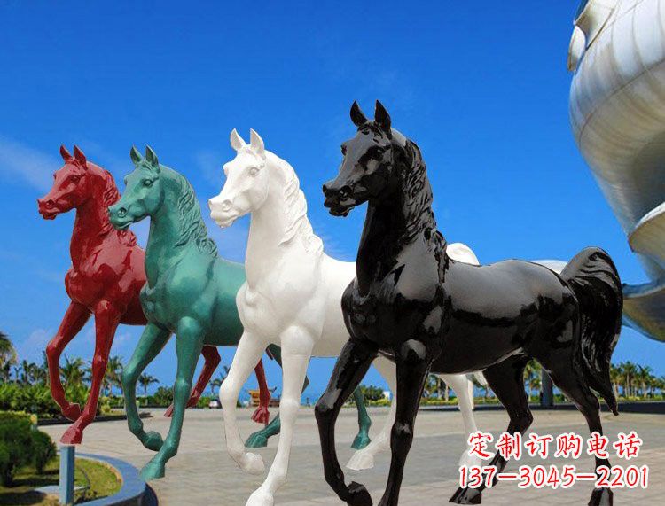 公园玻璃钢彩绘马