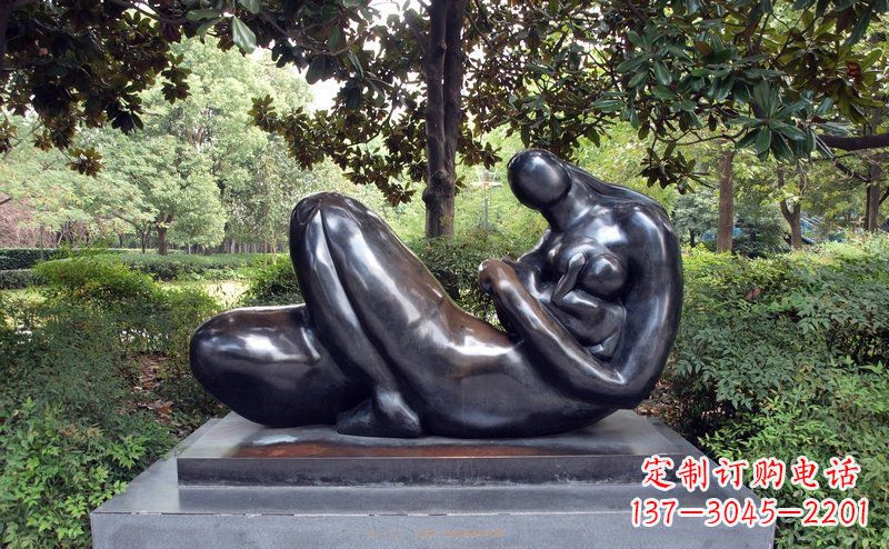 公园哺乳的抽象母子景观铜雕