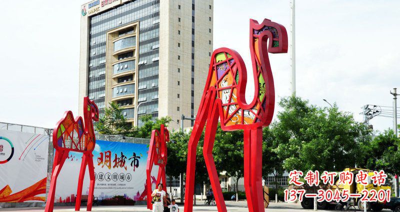 公园不锈钢抽象骆驼动物雕塑
