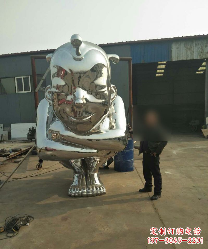 大型不锈钢蹲着的儿童雕塑 大型不锈钢蹲着的儿童雕塑