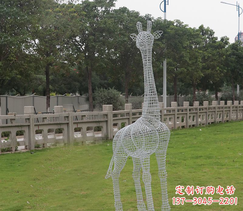 浪漫活力·不锈钢镂空长颈鹿雕塑 浪漫活力·不锈钢镂空长颈鹿雕塑