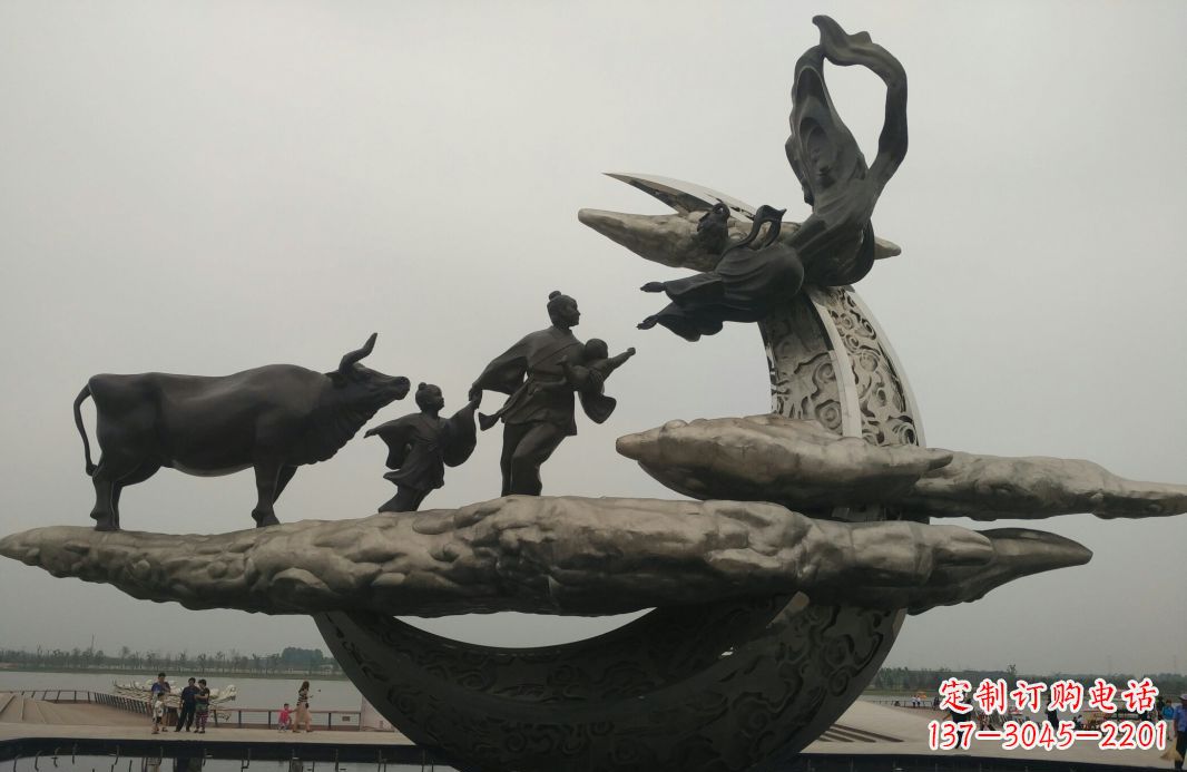 公园不锈钢牛郎织女景观雕塑
