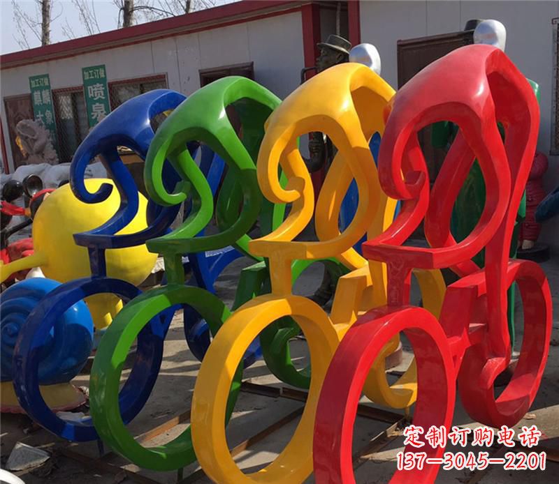公园不锈钢骑单车的人物摆件雕塑